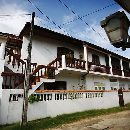 Wijenayake'S - Beach Haven Guest House - Galle Fort Dış mekan fotoğraf