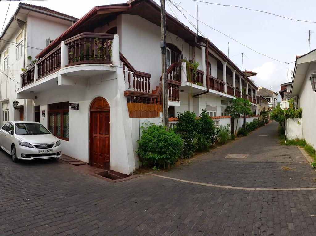 Wijenayake'S - Beach Haven Guest House - Galle Fort Dış mekan fotoğraf