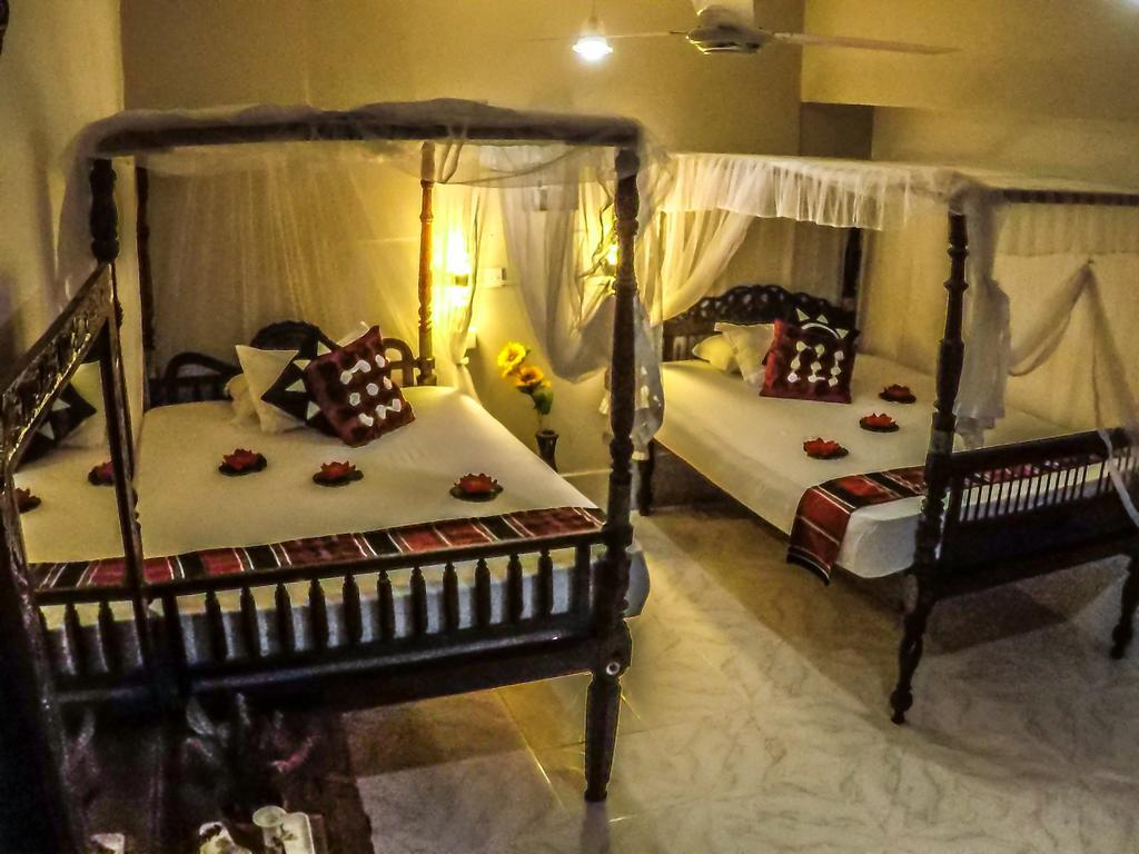 Wijenayake'S - Beach Haven Guest House - Galle Fort Dış mekan fotoğraf