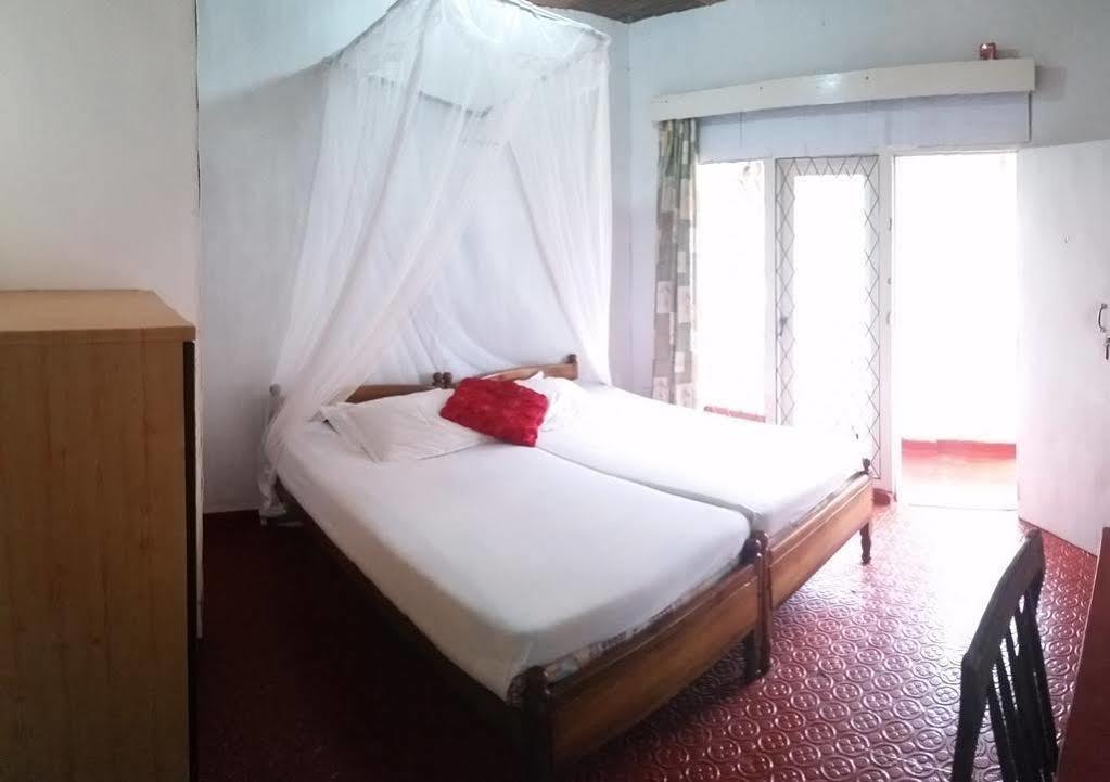 Wijenayake'S - Beach Haven Guest House - Galle Fort Dış mekan fotoğraf