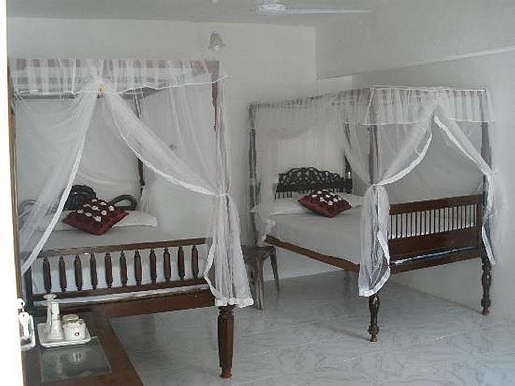Wijenayake'S - Beach Haven Guest House - Galle Fort Dış mekan fotoğraf