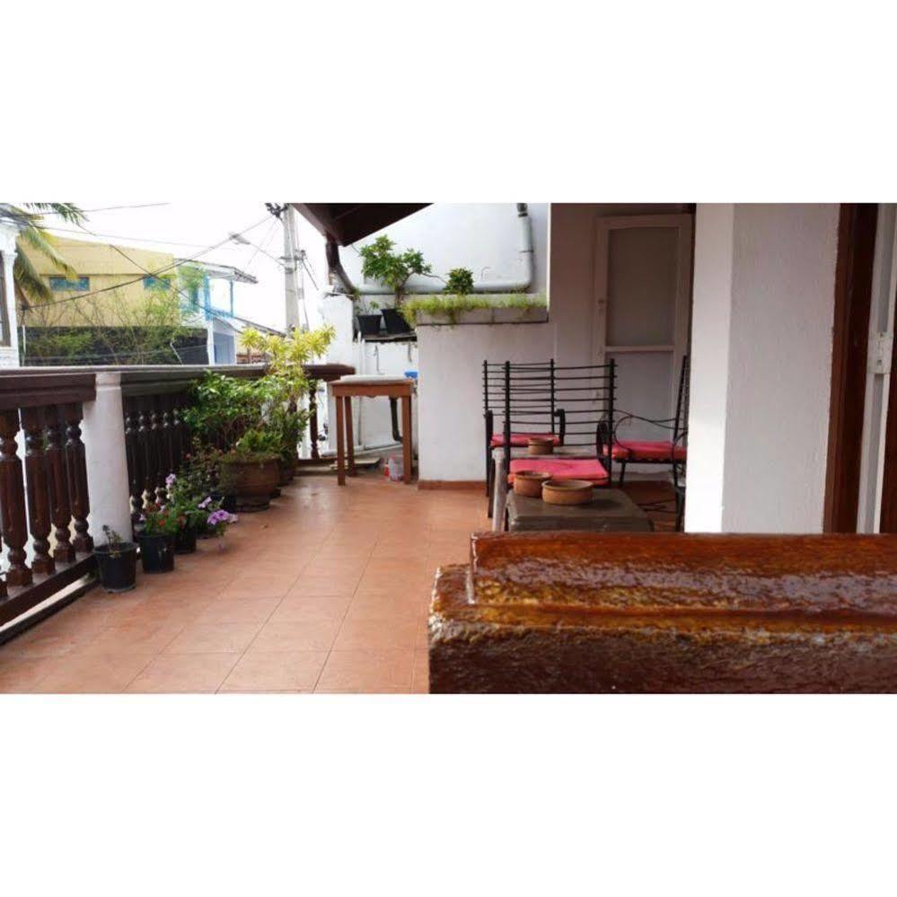 Wijenayake'S - Beach Haven Guest House - Galle Fort Dış mekan fotoğraf