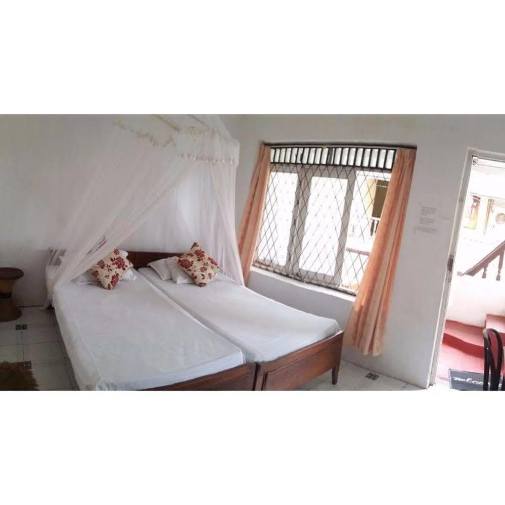 Wijenayake'S - Beach Haven Guest House - Galle Fort Dış mekan fotoğraf